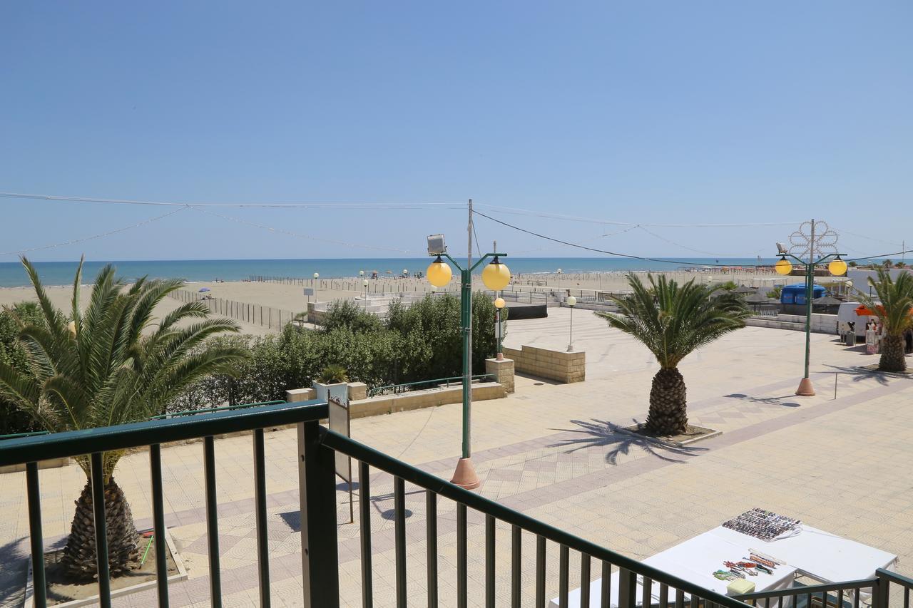 Rooms La Perla Del Mare Маргерита-ди-Савойя Экстерьер фото